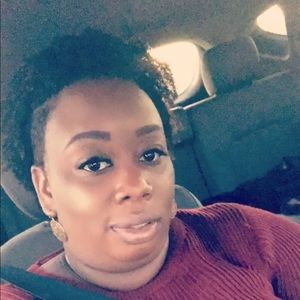 Meet your Posher, Alasha